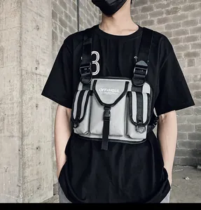 Bolsa de pecho táctica funcional con tiras reflectantes y múltiples bolsillos