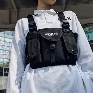 Bolso táctico de pecho hip hop urbano negro para un estilo streetwear muy funcional