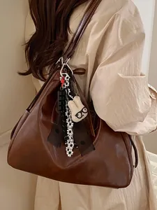 Borsa Tote da Donna di Grande Capacità Multiuso in Pelle PU Moda Pendolare Zaino a Spalla Retro Borsa Hobo con Ciondolo