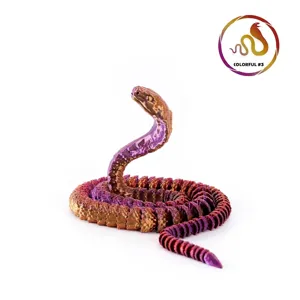 Figura de serpiente cobra articulada impresa en 3D con degradado morado metálico