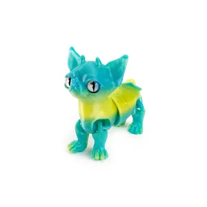 Figura articulada de perro chihuahua demonio impresa en 3D con grandes ojos de cristal