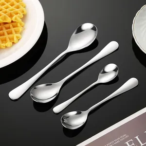 Set di 4 cucchiai in acciaio inossidabile 1010 lucido in varie dimensioni per zuppe e dessert