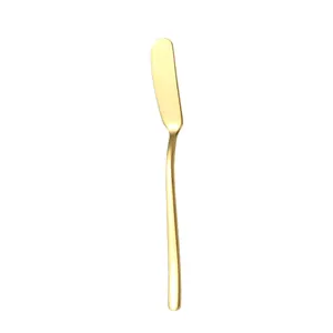 Cuchillo de mantequilla dorado de acero inoxidable 304 y esparcidor de queso con mango largo