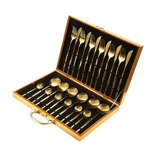 Lussuoso set di posate da 24 pezzi in acciaio inox dorato con scatola regalo premium