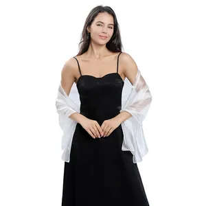 Elegante stola da sposa in velo bianco leggero per abiti da sera e cerimonie eleganti