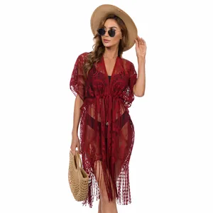 Cache-maillot sexy en dentelle bordeaux avec ourlet à franges et lien.