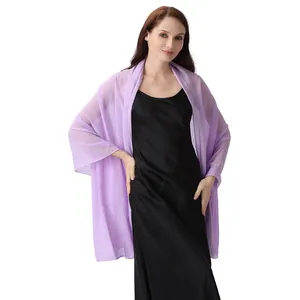 Eleganter lila Chiffon-Abendschal mit funkelnden Strass-Sternenhimmel-Mustern
