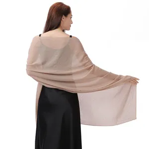 Eleganter Champagner-Chiffonschal mit funkelnden Strasssteinen für Hochzeitsgäste