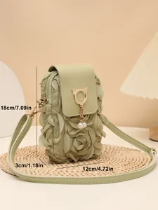 Bolso bandolera vertical verde con colgante de gato y perla, dimensiones detalladas
