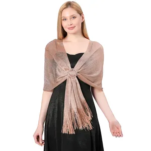 Elegante scialle metallico oro rosa con fibbia di strass e lunghe frange per abiti da sera