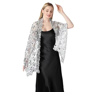 Elegante scialle di pizzo floreale con paillettes argento per matrimoni e serate.