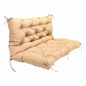 Cuscino per panca da giardino beige trapuntato con lacci, visto di profilo lato