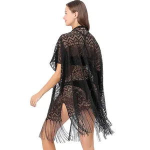 Sexy zwarte kanten strandcover-up met geometrische patronen en franje aan de zoom