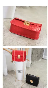 Eleganti borse a tracolla rosse e nere con motivo coccodrillo, catena d'oro e chiusura
