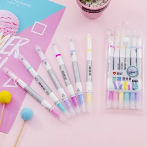 Set mit sechs pastellfarbenen, radierbaren Textmarkern in einer transparenten Tasche