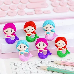 Set van schattige cartoon zeemeermin gummen voor school en creatieve kindercadeaus