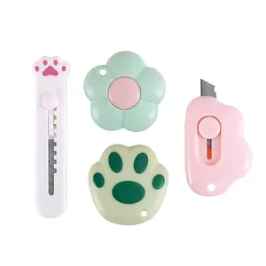 Portable cartoon mini utility knives in cat paw and flower shapes for DIY crafts