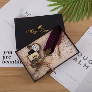 Coffret plume d'oie vintage européenne avec encre et montre à gousset de luxe