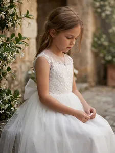 Elegante Vestido de Niña de Flores en Encaje y Tul Blanco Vestido de Princesa para Boda Fiesta con Lazo Grande Sin Mangas Largo