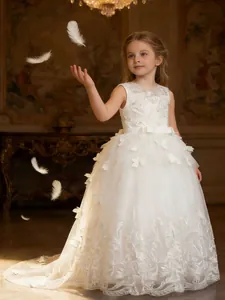 Elegant white flower girl princess dress with exquisite lace embroidery and long trailing train