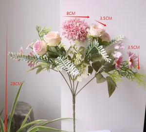 Gedetailleerde maatspecificaties voor kunstmatig boeket met distelbal en rozenbloemen