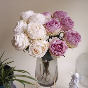 Elegante 6-köpfige künstliche Lychee-Rosen in der Glasvase, Vintage-Look