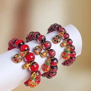 Bracelet Perlé en Verre de Cendres d'Encens Rouge Vintage Pendentif Bête Tunjin Émaillé Style Palais Chinois Bijoux Unisexe
