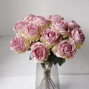 Detailansicht künstlicher rosa Litschi-Rosen mit französischem gebranntem Rand für Deko