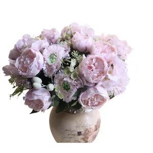 Ramo elegante de peonías y hortensias artificiales rosas para decoración del hogar