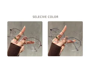 Comparación de gafas anti-luz azul de montura grande en tonos morado y gris