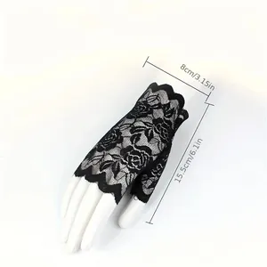 Elegante schwarze florale Spitzenhandschuhe fingerlos für Braut, mit Maßangaben versehen