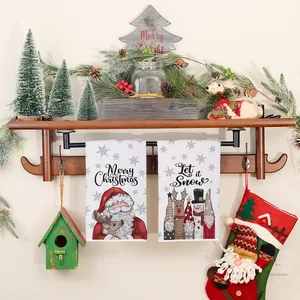 Festliche Weihnachts-Küchentücher aus Mikrofaser mit Weihnachts- und Wichtelmotiven am Regal