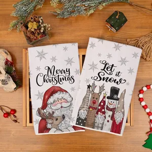 Detailansicht weihnachtlicher Mikrofasertücher mit festlichen Weihnachtsmotiven