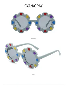 Viste dettagliate di occhiali da sole a girasole per bambini grigio ciano con dei cuori