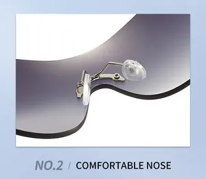 Détail des plaquettes de nez en silicone confortables sur lunettes de soleil Y2K