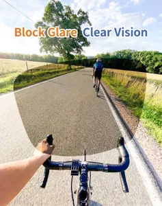 POV-Ansicht polarisierter Radsport-Sonnenbrillen zur Reduzierung von Blendung auf der Straße.