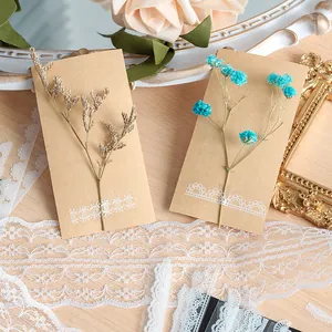 Elegante witte kantstickerranden voor DIY scrapbooking en dagboekdecoratie