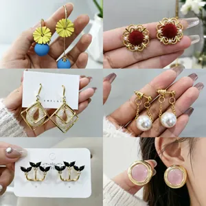 Orecchini in Lega di Zinco con Perle Artificiali e Strass Stile Coreano Minimalisti Geometrici a Goccia con Conchiglia Donna