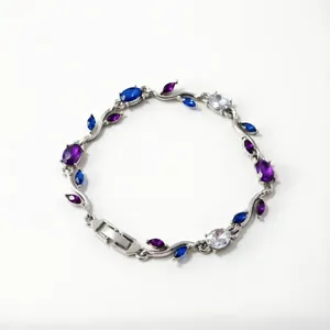 Elegante bracciale a ramo di tulipano in argento con zirconi blu e viola