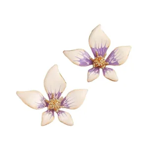 Eleganti orecchini a lobo a forma di fiore a cinque petali sfumati viola e bianchi