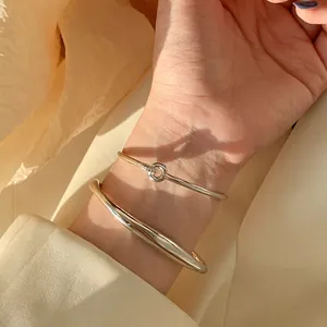 Elegante 925 sterling zilveren open armbanden met zware textuur en schitterend detail