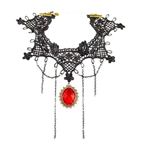 Girocollo gotico in pizzo nero con grande pendente ovale in pietra rossa e catene