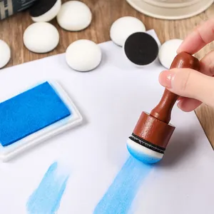 Wooden handle sponge stamp tool for DIY scrapbooking and ink blending