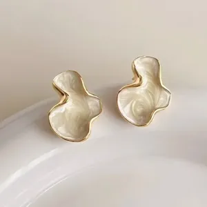 Franse Retro Geometrische Wolk Oorknopjes Voor Vrouwen Druppelolie Emaille Legering Roestvrij Staal Stift Oorbellen Minimalistische Chique Sieraden