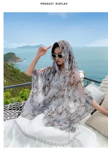 Floral printed Bali yarn beach shawl for sun protection and vacation photography - Detail