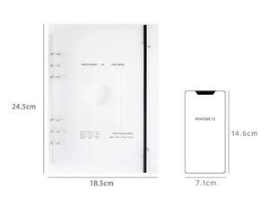 Transparante A5 fotokaart ordner afmetingen vergeleken met iPhone 12 voor schaalreferentie
