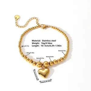 Goldenes Edelstahl-Perlenarmband mit Herzanhänger und vollständigen Maßangaben