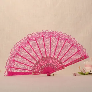Eleganter rosa Spitzenfächer mit goldenem Kunststoffrahmen für Tanz