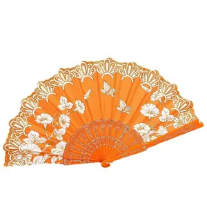 Chinesischer Faltfächer in kräftigem Orange mit weißem Blumen-Spitzenmuster