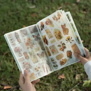 Vintage βιβλίο με αυτοκόλλητα washi για DIY scrapbooking με λουλούδια και ρετρό